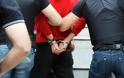 Συνελήφθη 23χρονος για κλοπές από λουόμενους και διαρρήξεις - κλοπές από σταθμευμένα οχήματα πλησίον πλαζ στην Νοτιανατολική Αττική