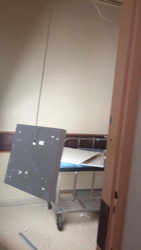 Νοσοκομείο Χίου: Κατέρρευσε μέρος της οροφής στην παθολογική - Φωτογραφία 4