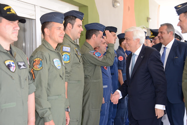 Φωτογραφίες από την επίσκεψη της ΑΕ Προέδρου της Δημοκρατίας, του ΥΕΘΑ και του Αρχηγού ΓΕΕΘΑ στη Χίο, το φυλάκιο της Παναγιάς και τη Λήμνο - Φωτογραφία 13