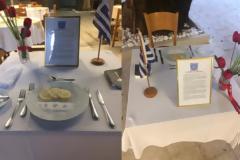 95 ΑΔΤΕ: Σε Περίοπτη Θέση, Περιποιημένο και Πάντα Στρωμένο το Τραπέζι του Απόντα Συναδέλφου!! (ΦΩΤΟ)
