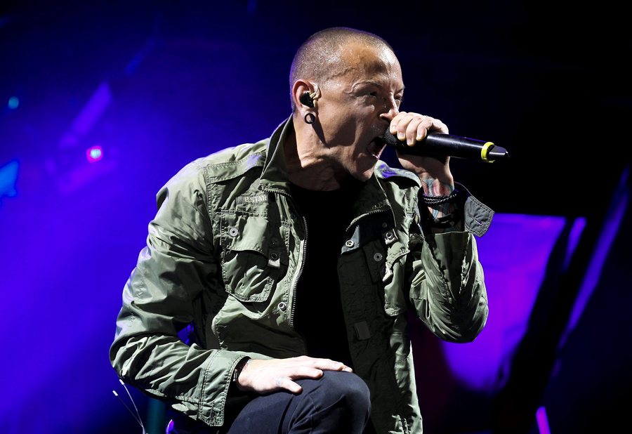Chester Bennington: Η φωνή που έφτασε στην κορυφή τους Linkin Park - Μια ζωή φτιαγμένη από αγκάθια - Φωτογραφία 3