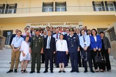 Επίσκεψη Μελών της Παγκόσμιας Διακοινοβουλευτικής Ένωσης Ελληνισμού (ΠΑΔΕΕ) στο Πεντάγωνο (ΦΩΤΟ)
