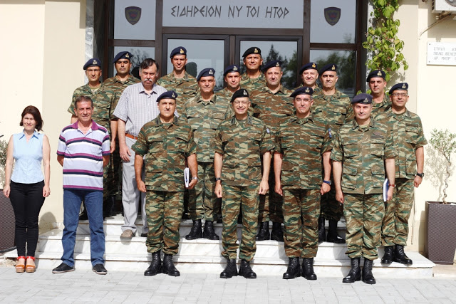 Επισκέψεις Αρχηγού ΓΕΣ σε 304 ΠΕΒ και ΣΜΥ - Φωτογραφία 2