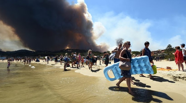 Υπεράνθρωπες οι προσπάθειες των πυροσβεστών - Φωτογραφία 2