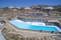 KΑΤΟΙΚΙΑ ΣΤΟΝ ΤΟΥΡΛΟ €12.000.000 για το αριστούργημα της Μυκόνου