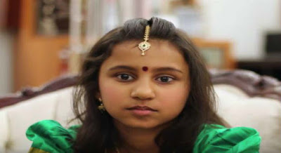 Το κορίτσι με «υπερδυνάμεις» από την Ινδία που διαβάζει με κλειστά τα μάτια! (video) - Φωτογραφία 1