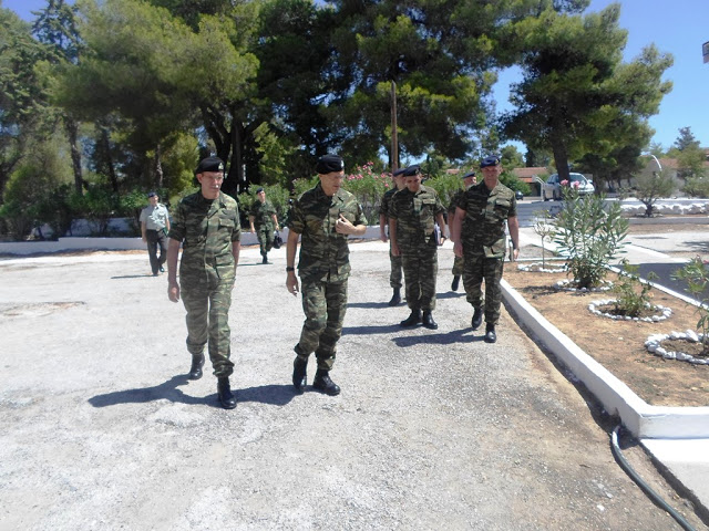 Επίσκεψη Αρχηγού ΓΕΣ σε Διεύθυνση Στρατονομίας και 951 Τάγμα Στρατονομίας - Φωτογραφία 3