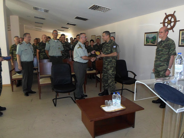 Επίσκεψη Αρχηγού ΓΕΣ σε Διεύθυνση Στρατονομίας και 951 Τάγμα Στρατονομίας - Φωτογραφία 4