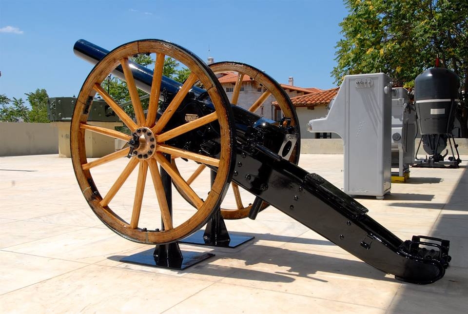 Συντήρηση των παλιών πυροβόλων στο Πολεμικό Μουσείο Αθηνών (10 ΦΩΤΟ) - Φωτογραφία 2