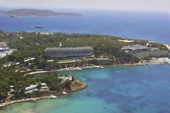 Μετατρέπουν την Βουλιαγμένη σε Ισλαμικό Κέντρο! Θα κάνουν τζαμί το Ορφανοτροφείο;