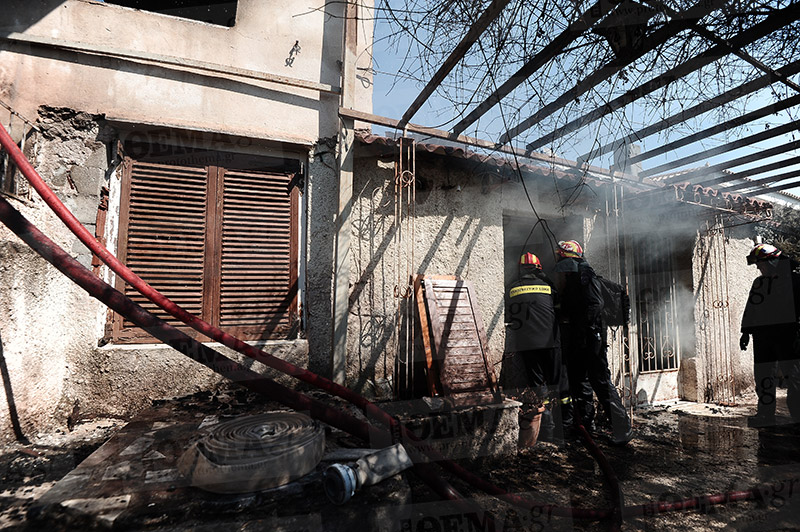 ΚΑΗΚΑΝ ΣΠΙΤΙΑ ΚΑΙ ΠΥΡΟΣΒΕΣΤΙΚΑ-Από του χάρου τα δόντια γλύτωσαν 3 πυροσβέστες. - Φωτογραφία 3