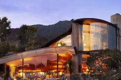 CARBON BEACH, LOS ANGELES, CALIFORNIA.Χάνεσαι στην παραλία των δισεκατομμυριούχων