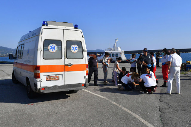 ΛΑΘΡΟΜΕΤΑΝΑΣΤΕΣ  ΠΟΛΥΤΕΛΕΙΑΣ..... Ιστιοφόρο με 55 λαθρομετανάστες εντόπισε η Frontex στα ΚΥΘΗΡΑ - Φωτογραφία 2