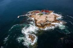 INN AT CUCKOLDS LIGHTHOUSE Όνειρο και περιπέτεια στο «Απομονωμένο φως» του Ατλαντικού