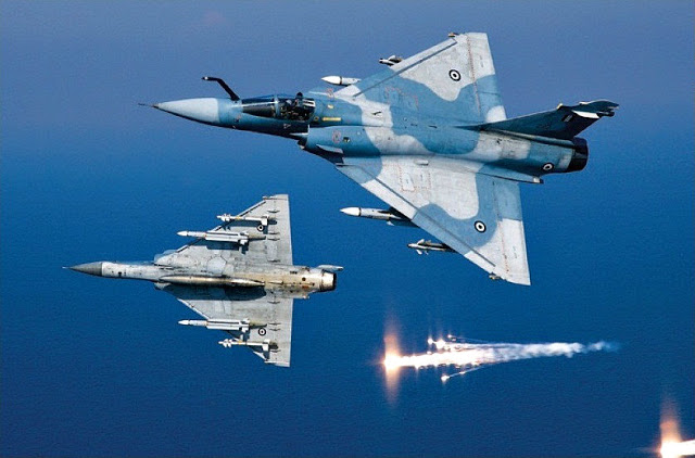Τουρκικά ουρλιαχτά στον αέρα: Εγκλωβισμένος στα ραντάρ ελληνικού F-16 Τούρκος πιλότος έριξε chaff και flares για να ξεφύγει - Φωτογραφία 1