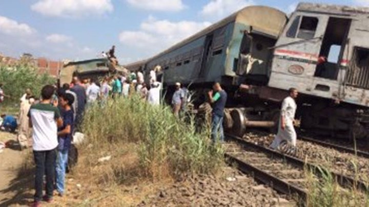 Τραγωδία στην Αίγυπτο...  36 νεκροί σε σύγκρουση τρένων - Φωτογραφία 1
