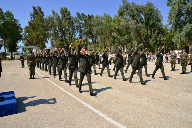 Απονομή Πτερύγων Αλεξιπτωτιστή σε Ευέλπιδες και Σπουδαστές ΣΜΥ - Φωτογραφία 10