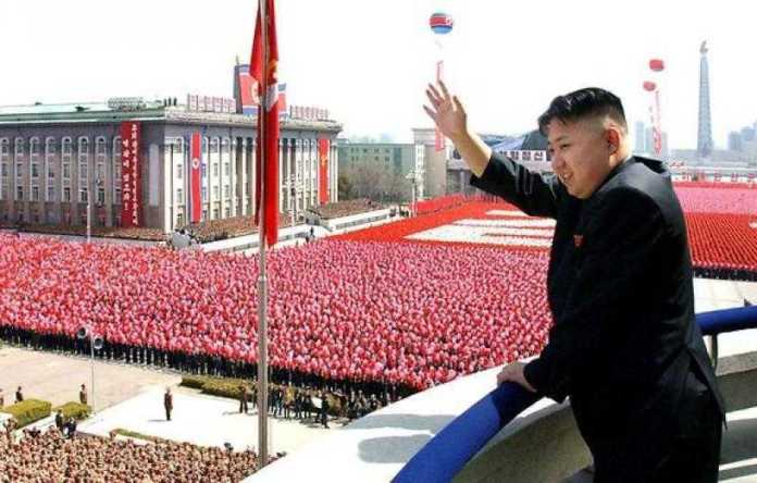 Βόρεια Κορέα: 3,5 εκατ. πολίτες θέλουν να καταταγούν στον στρατό για να πολεμήσουν τις ΗΠΑ - Φωτογραφία 1