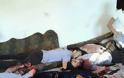 Εκτέλεσαν τα «White Helmets» της ΑλΚάιντα-Σε μια λίμνη αίματος 7 άψυχα σώματα κείτονται στο πάτωμα - Φωτογραφία 8