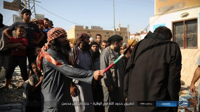 ISIS:Αυτά θα πάθετε άπιστοι απο εμάς τους εκλεκτούς του Αλλάχ (εικόνες) - Φωτογραφία 5