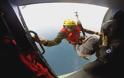 Εντυπωσιακές εικόνες από επιχειρήσεις διάσωσης του Πολεμικού Ναυτικού - ΒΙΝΤΕΟ