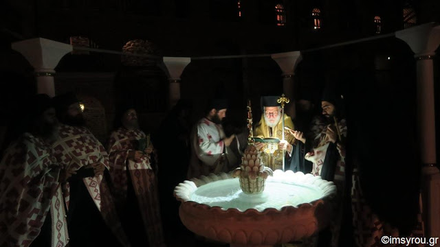 9538 - Ο λαμπρός εορτασμός της Μεταμόρφωσης του Σωτήρος στην πανηγυρίζουσα Ιερά Μονή Παντοκράτορος Αγίου Όρους (φωτογραφίες) - Φωτογραφία 18