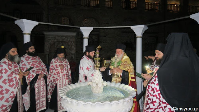 9538 - Ο λαμπρός εορτασμός της Μεταμόρφωσης του Σωτήρος στην πανηγυρίζουσα Ιερά Μονή Παντοκράτορος Αγίου Όρους (φωτογραφίες) - Φωτογραφία 20