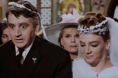 Χώρισες; Ξεπέρασέ το με DVD!