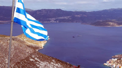 Τούρκοι κατέβασαν την Ελληνική σημαία στο Καστελόριζο λένε οι ντόπιοι.Σιγή ιχθύος απο το ΥΠΕΘΑ - Φωτογραφία 1