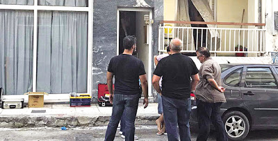 Νίκαια:Στα Μανιάτικα δύο απο τα τρία αδέλφια έφαγαν οι δολοφόνοι - Φωτογραφία 1