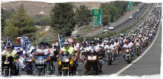 Τάσος Ισαάκ – Σολωμός Σολωμού: Το Χρονικό της πορείας των μοτοσικλετιστών - Φωτογραφία 1