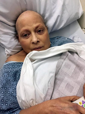 Αποζημίωση μαμούθ 417 εκ. δολάρια στη γυναίκα που έπαθε καρκίνο μετά τη χρήση του ταλκ Johnson & Johnson - Φωτογραφία 1