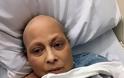Αποζημίωση μαμούθ 417 εκ. δολάρια στη γυναίκα που έπαθε καρκίνο μετά τη χρήση του ταλκ Johnson & Johnson - Φωτογραφία 1