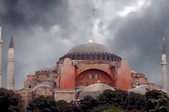 Όταν και τα σύννεφα πάνω από την ΑΓΙΑ ΣΟΦΙΑ σχηματίζουν τον ΚΥΡΙΟ της ΔΟΞΗΣ σκεφτείτε τι γίνεται μέσα σε αυτήν.