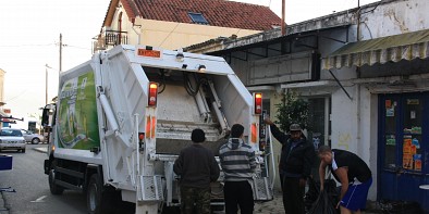 Μεθυσμένος οδηγός έπεσε σε απορριμματοφόρο και σκότωσε εργαζόμενο! - Φωτογραφία 2