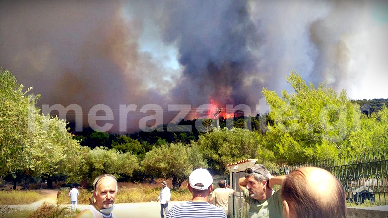 ΠΥΡΗΝΗ ΚΟΛΑΣΗ στην Ζάκυνθο!!Κάηκε σπίτι, πρόλαβαν και το εγκατέλειψαν οι ένοικοι! - Φωτογραφία 13