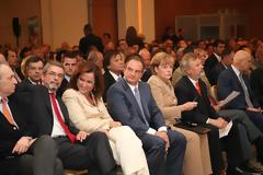 ΕΡΕΥΝΑ-ΣΟΚ ΤΗΣ HANDELSBLATT O ανίδεος Καραμανλής κατέστρεψε την Ελλάδα!