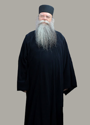 9573 - Στην Ουράνια Πατρίδα ο Μοναχός Εφραίμ Ξενοφωντινός - Φωτογραφία 1