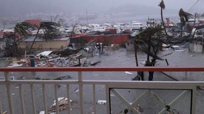 ΕΙΚΟΝΕΣ ΑΠΟΚΑΛΥΨΗΣ:Η επέλαση του τυφώνα Ίρμα στην Καραϊβική.με ταχύτητα 295 χιλιόμετρα!! ΦΩΤΟ-ΒΙΝΤΕΟ - Φωτογραφία 1