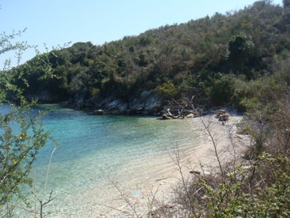 ΜΑΣ ΠΑΙΡΝΟΥΝ ΤΟ ΝΕΡΟ ΟΙ ΓΑΛΛΟΙ - Φωτογραφία 2