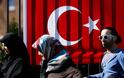 Οι Τούρκοι της Γερμανίας δεν ακούν τον Ερντογάν: Θα ψηφίσουν Σουλτς και Μέρκελ