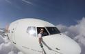 Οι selfies πιλότου που έχουν διχάσει το διαδίκτυο! - Φωτογραφία 3