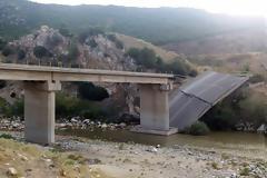 ΜΗΧΑΝΙΚΟΙ ΤΟΥ ΚΩΛΟΥ...ΚΑΙ  ΕΡΓΟΛΑΒΟΙ  ΠΟΥΣΤΑΡΑΔΕΣ ...  ΔΕΙΤΕ   ΚΑΤΑΣΚΕΥΗ