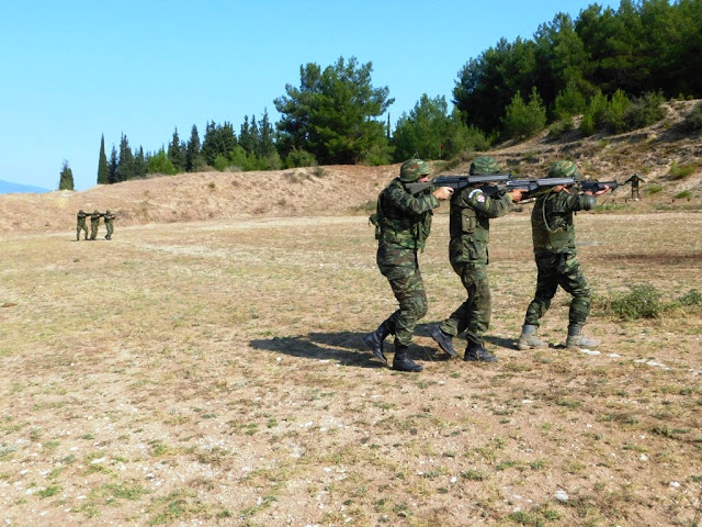 Παρουσία Αρχηγού ΓΕΣ στην Εκπαίδευση του ΤΕΘ ΣΙΔΗΡΟΚΑΣΤΡΟΥ και Επίσκεψή του στο ΕΦ ΠΡΟΜΑΧΩΝΑ - Φωτογραφία 14