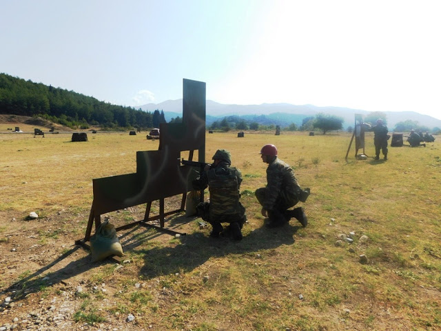 Παρουσία Αρχηγού ΓΕΣ στην Εκπαίδευση του ΤΕΘ ΣΙΔΗΡΟΚΑΣΤΡΟΥ και Επίσκεψή του στο ΕΦ ΠΡΟΜΑΧΩΝΑ - Φωτογραφία 15