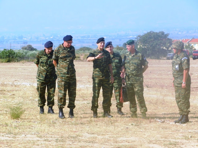 Παρουσία Αρχηγού ΓΕΣ στην Εκπαίδευση του ΤΕΘ ΣΙΔΗΡΟΚΑΣΤΡΟΥ και Επίσκεψή του στο ΕΦ ΠΡΟΜΑΧΩΝΑ - Φωτογραφία 5