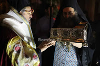 9613 - Λαμπρός εορτασμός της Αγίας Ζώνης στην Ι.Μ.Μ. Βατοπαιδίου (φωτογραφίες) - Φωτογραφία 2