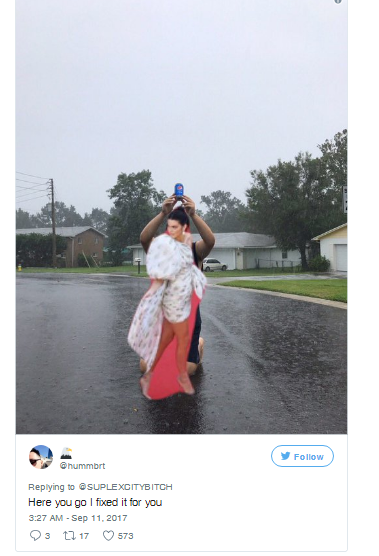 Άντρας στη Φλόριντα προσφέρει μια... Pepsi στον τυφώνα Ίρμα και το Ίντερνετ «παίρνει φωτιά» - Φωτογραφία 3