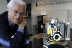 Οι Έλληνες του Cassini: Σταμάτης Κριμιζής, Αθηνά Κουστένη και Νίκος Σέργης