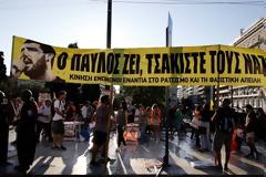 Πορεία στο κέντρο της Αθήνας στη μνήμη του Παύλου Φύσσα  [photos]